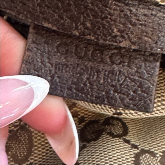 AUTHENTIC Gucci Beige and Brown Belt Bag - Picture 2 of 8